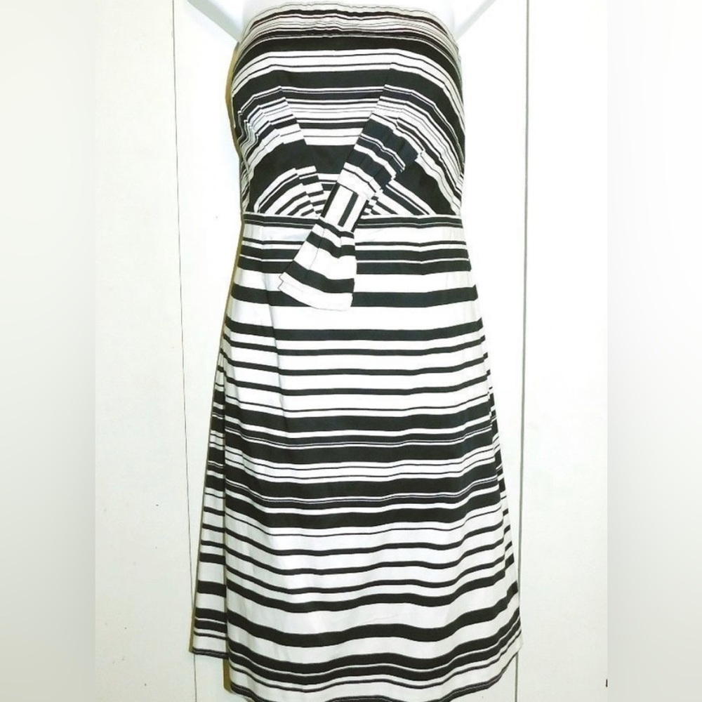 NWOT Calvin Klein Strapless Dress with Bow Size 10